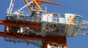 Recom luffing crane for hire and sale